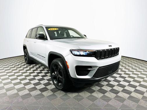 2023 Jeep Grand Cherokee Altitude