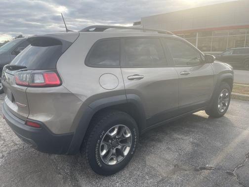 2019 Jeep Cherokee Trailhawk