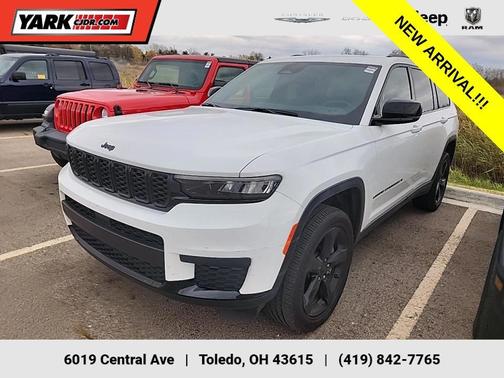 2023 Jeep Grand Cherokee L Laredo