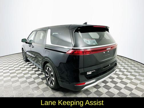 2024 Kia Carnival EX