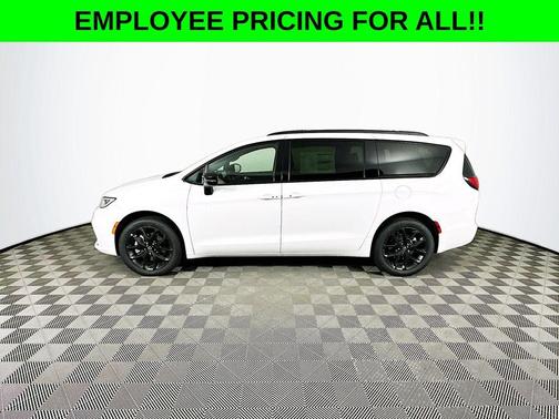 2025 Chrysler Pacifica Limited
