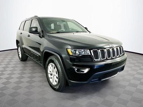 Black 2021 Jeep Grand Cherokee Laredo E