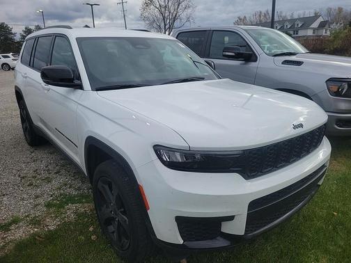 2023 Jeep Grand Cherokee L Laredo