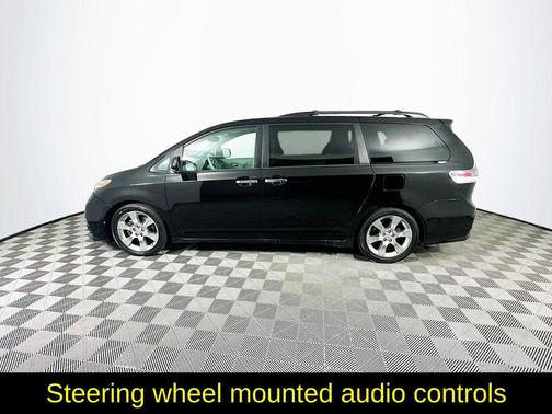 2013 Toyota Sienna SE