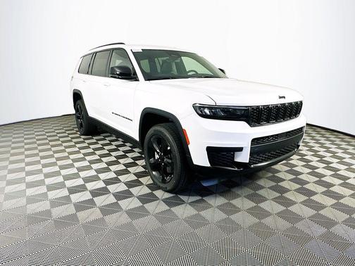 2025 Jeep Grand Cherokee L Laredo