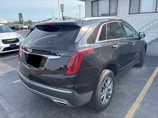 2022 Cadillac XT5 Premium Luxury