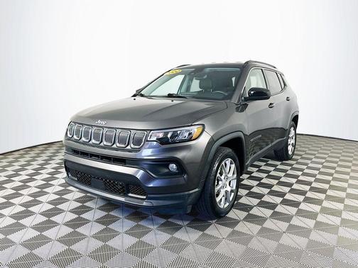 2022 Jeep Compass Latitude Lux