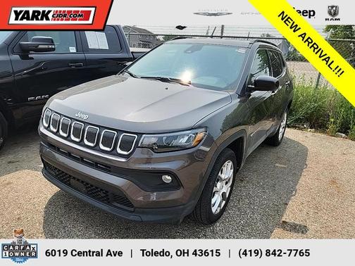 2022 Jeep Compass Latitude Lux