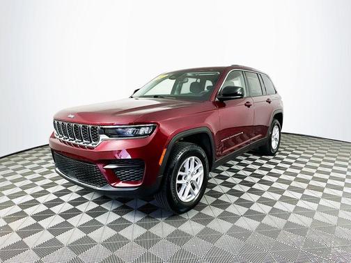 2023 Jeep Grand Cherokee Laredo