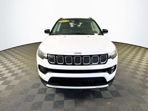 White 2022 Jeep Compass Limited