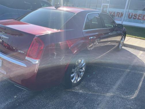 2019 Chrysler 300 Limited