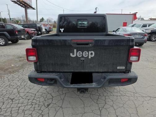 Black 2022 Jeep Gladiator Overland