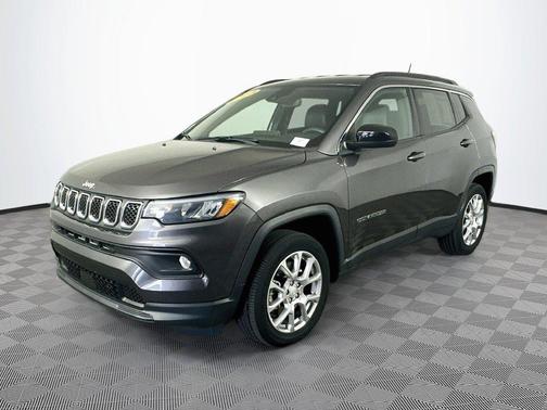 Gray 2023 Jeep Compass Latitude Lux