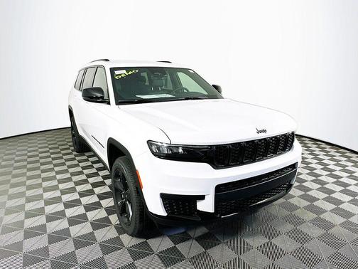 2025 Jeep Grand Cherokee L Laredo