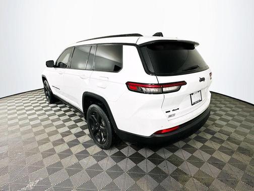 2021 Jeep Grand Cherokee L Laredo