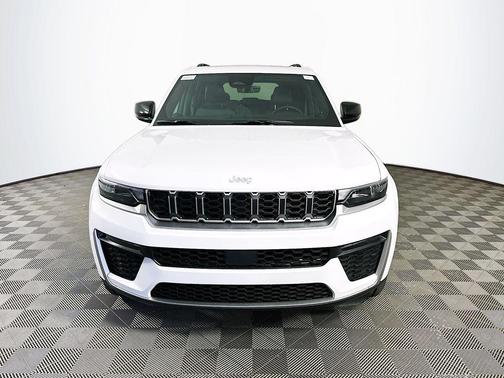 White 2026 Jeep Grand Cherokee Limited