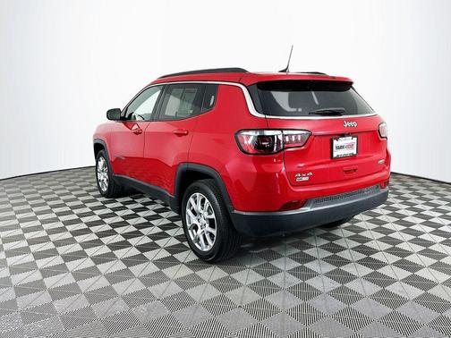 2024 Jeep Compass Latitude Lux