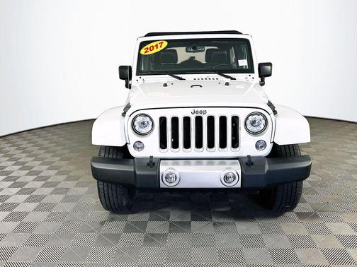 White 2017 Jeep Wrangler Unlimited Sahara