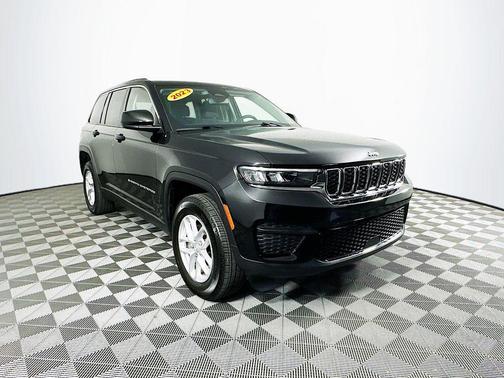 2023 Jeep Grand Cherokee Laredo