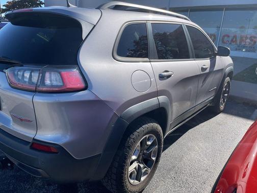 2019 Jeep Cherokee Trailhawk