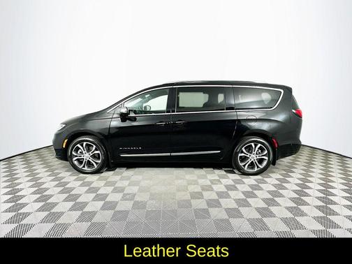 2024 Chrysler Pacifica Pinnacle