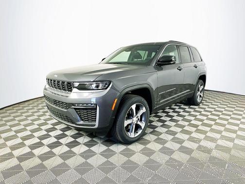 Gray 2026 Jeep Grand Cherokee Limited