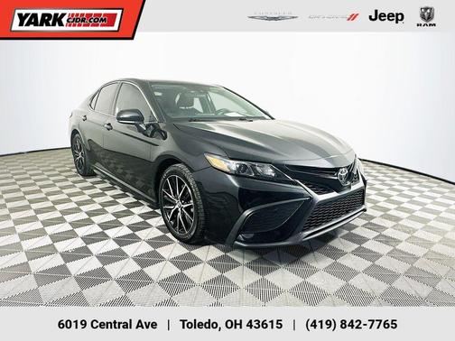 2021 Toyota Camry SE Nightshade