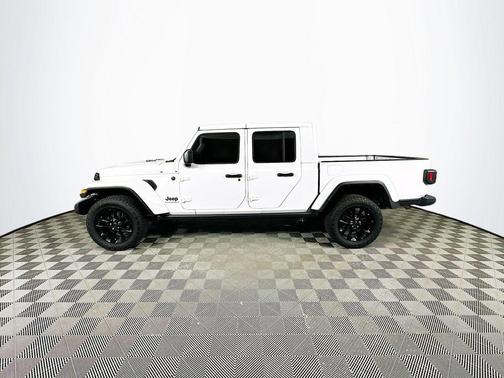 White 2024 Jeep Gladiator Nighthawk