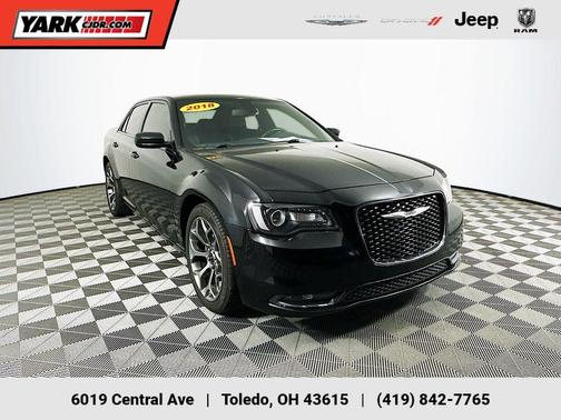 2018 Chrysler 300 S