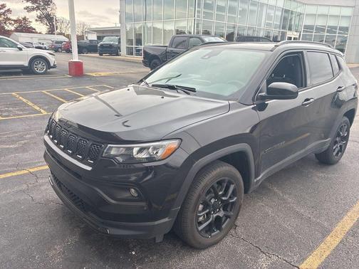 2023 Jeep Compass Altitude