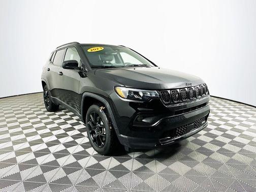 2023 Jeep Compass Altitude