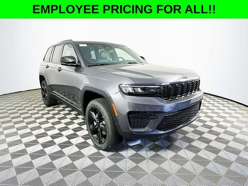 2025 Jeep Grand Cherokee Laredo