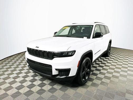 White 2023 Jeep Grand Cherokee L Limited