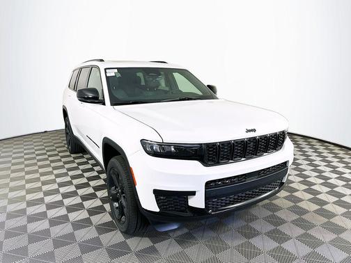 2025 Jeep Grand Cherokee L Laredo