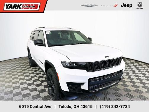 2025 Jeep Grand Cherokee L Laredo