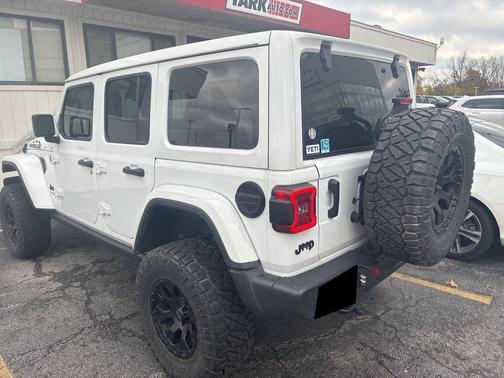 2022 Jeep Wrangler Unlimited Sahara Altitude