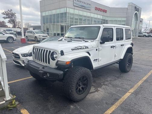2022 Jeep Wrangler Unlimited Sahara Altitude