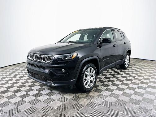 2024 Jeep Compass Latitude Lux