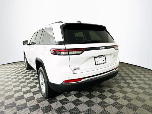 2025 Jeep Grand Cherokee Laredo X