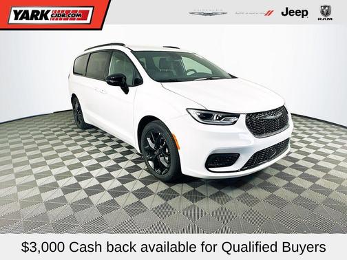 2026 Chrysler Pacifica Select