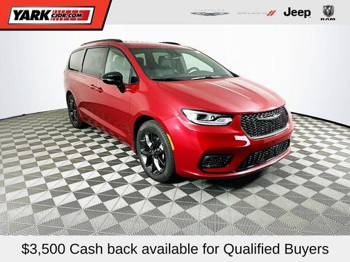 2026 Chrysler Pacifica Select