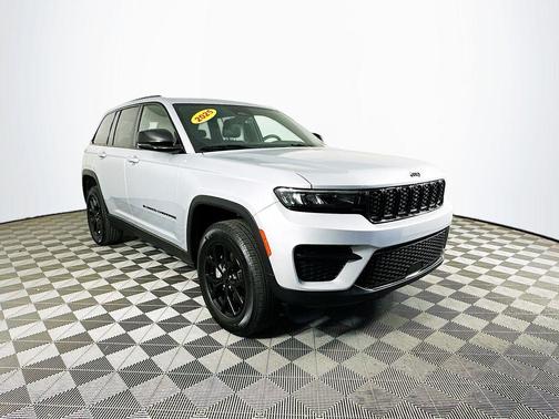 Silver 2025 Jeep Grand Cherokee Laredo