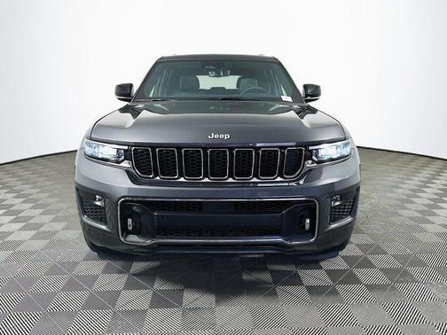 Gray 2025 Jeep Grand Cherokee Overland