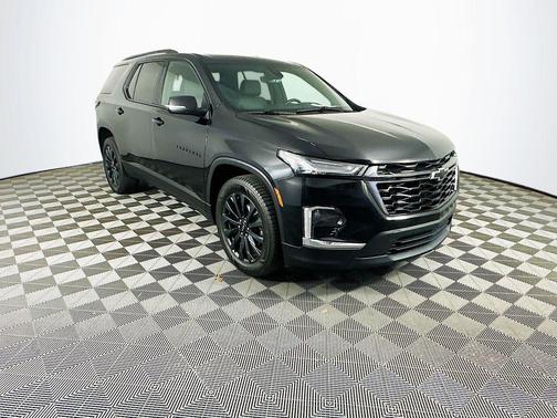 Black 2023 Chevrolet Traverse RS