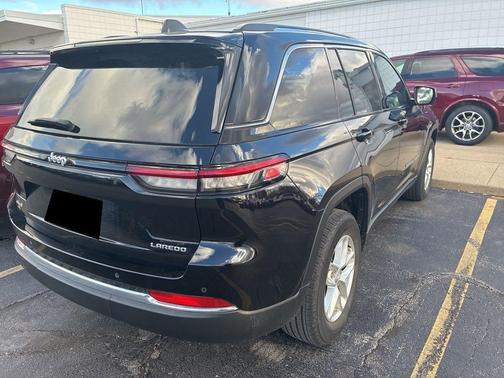 2023 Jeep Grand Cherokee Laredo