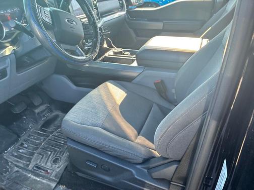 Black 2022 Ford F-150 XLT
