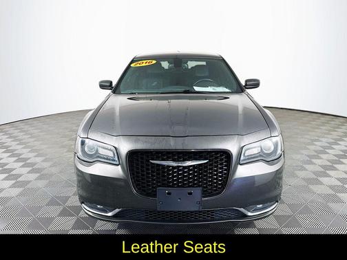 2016 Chrysler 300 S