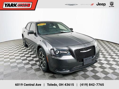 2016 Chrysler 300 S