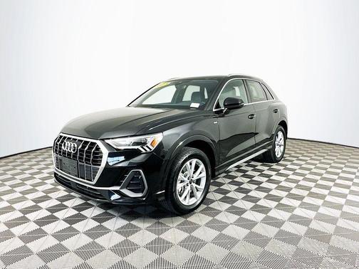 2023 Audi Q3 45 S line Premium