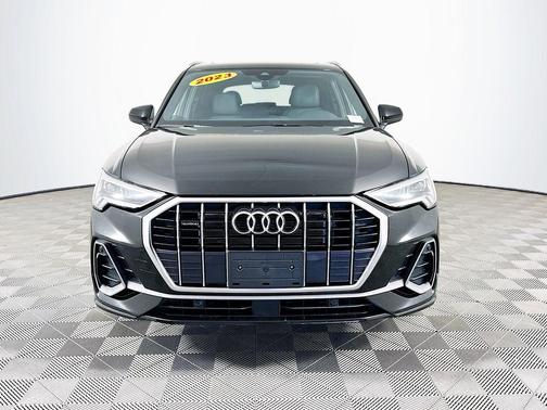 2023 Audi Q3 45 S line Premium